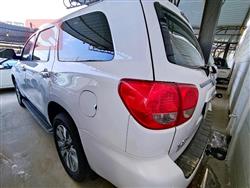 Toyota Sequoia